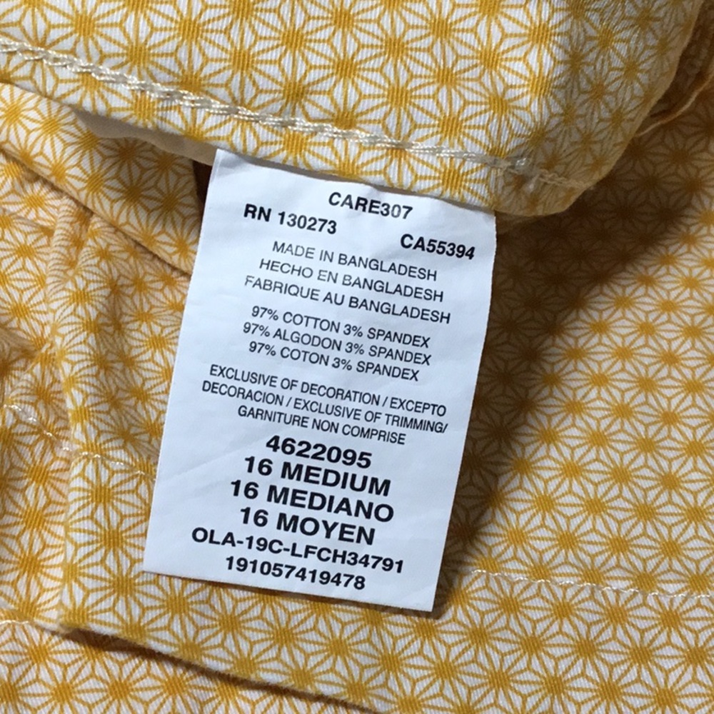 Lee Regular Fit Mid Rise Geometric Daisy Print Shorts, 16 Medium - Picture 5 of 7